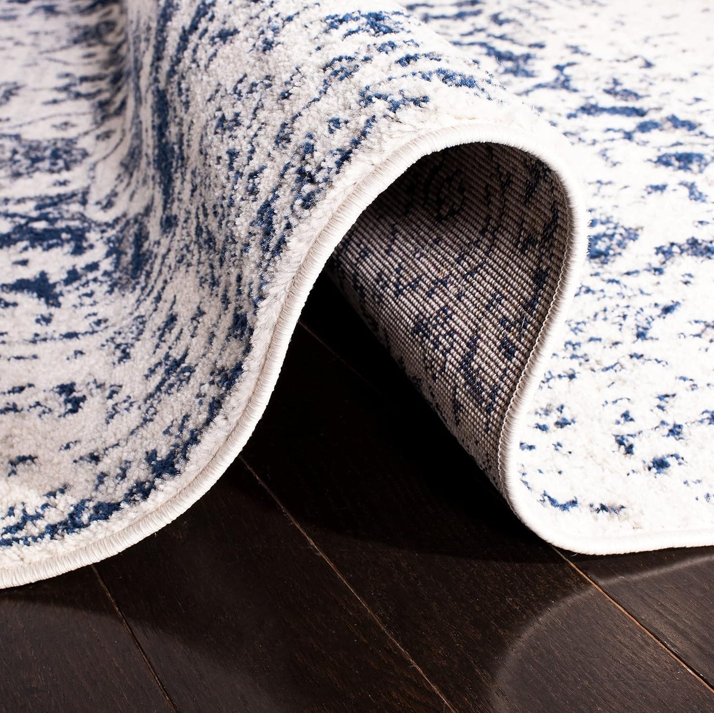 Madison Collection Accent Rug - 4' X 6', Cream & Navy, Snowflake Medallion Distressed Design, Non-Shedding & Easy Care, Ideal for High Traffic Areas in Foyer, Living Room, Bedroom (MAD603D)