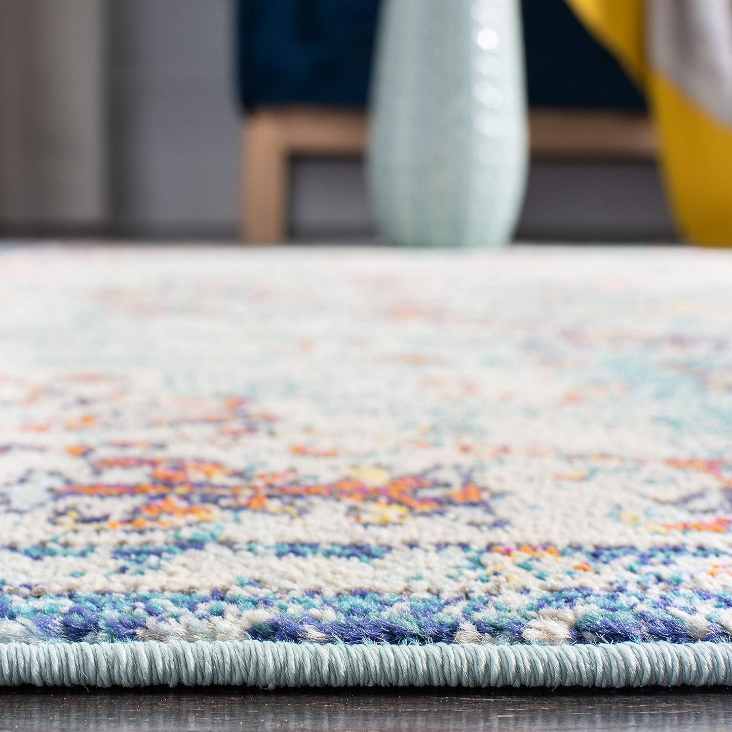 Madison Collection Accent Rug - 4' X 6', Navy & Light Blue, Medallion Distressed Design, Non-Shedding & Easy Care, Ideal for High Traffic Areas in Entryway, Living Room, Bedroom (MAD447K)