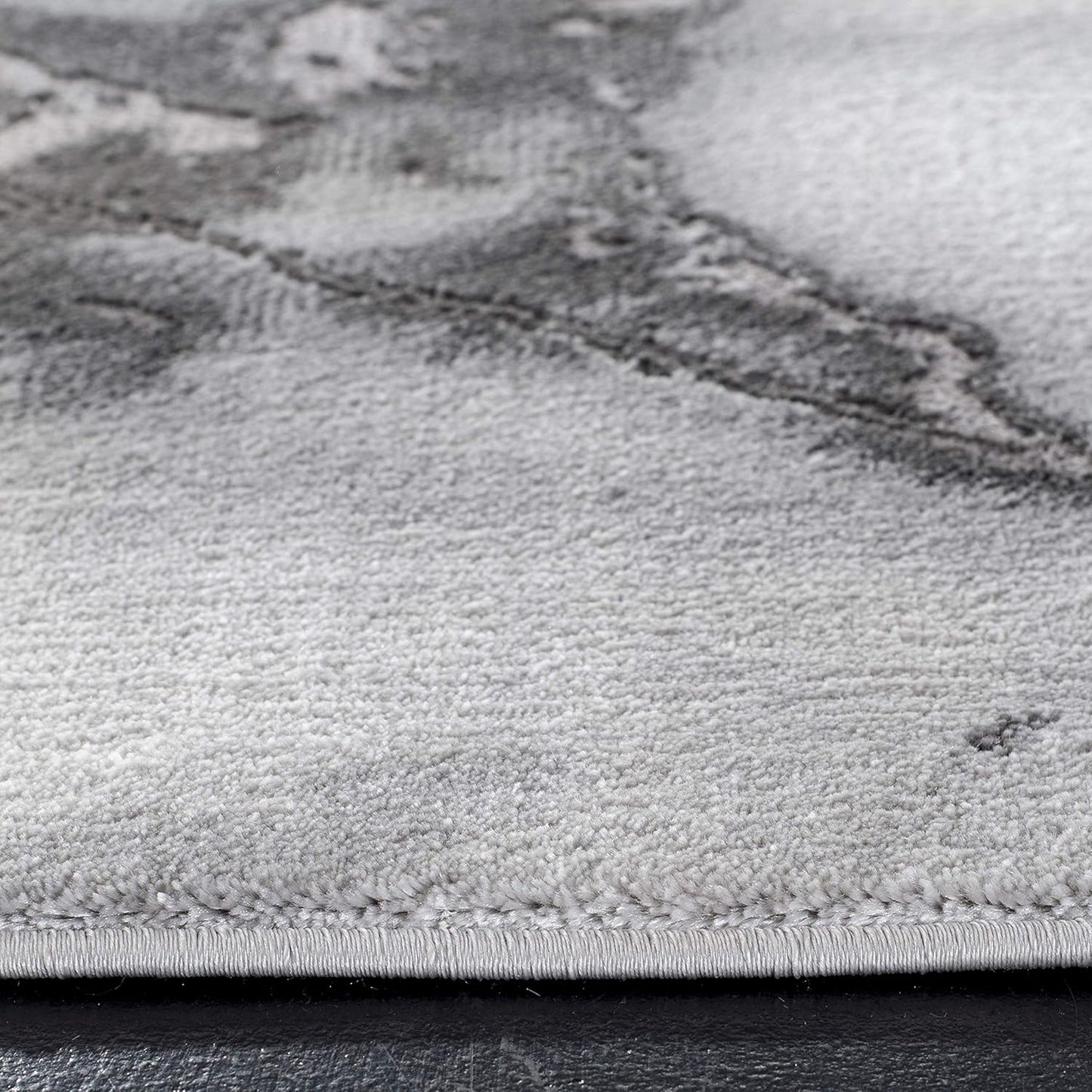 Craft Collection Area Rug - 5'3" X 7'6", Grey & Silver, Modern Abstract Design, Non-Shedding & Easy Care, Ideal for High Traffic Areas in Living Room, Bedroom (CFT877G)