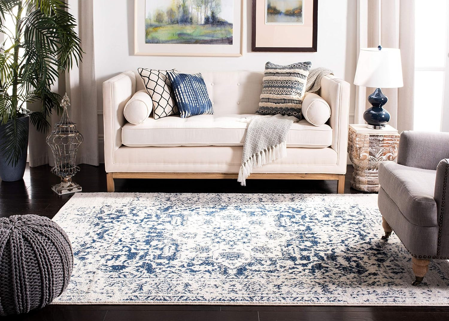 Madison Collection Accent Rug - 4' X 6', Cream & Navy, Snowflake Medallion Distressed Design, Non-Shedding & Easy Care, Ideal for High Traffic Areas in Foyer, Living Room, Bedroom (MAD603D)